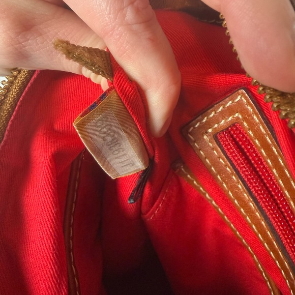 Dooney & Burke pebbled leather shoulder bag - Picture 9 of 9